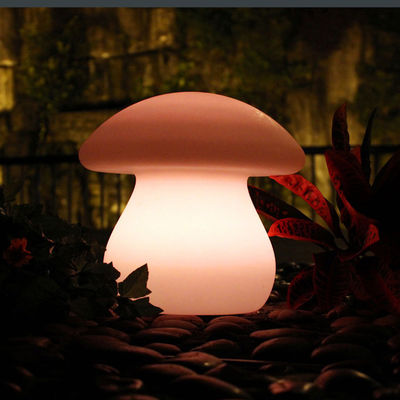 IP65 étanche à l'eau Lumières lumineuses de piscine en forme de champignon éclairé
