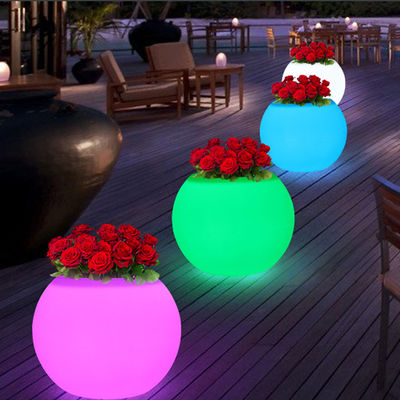 CE/ROHS 16 couleurs changeantes pots de fleurs brillants de forme ronde PE revêtu pour la décoration