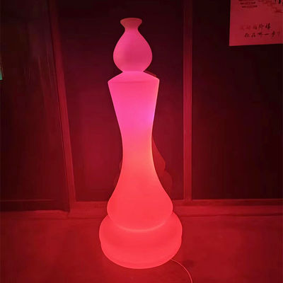 Lumières de jardin en forme d'échecs en plastique à LED rechargeable AC 85-265V