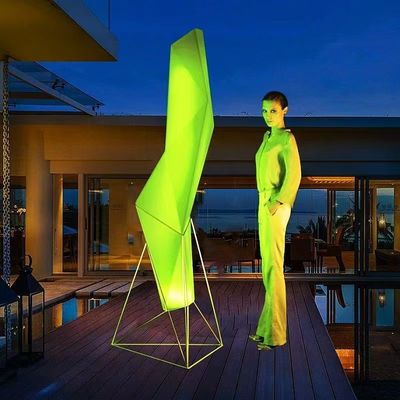 Lampe de sol à LED nordique moderne pour le salon