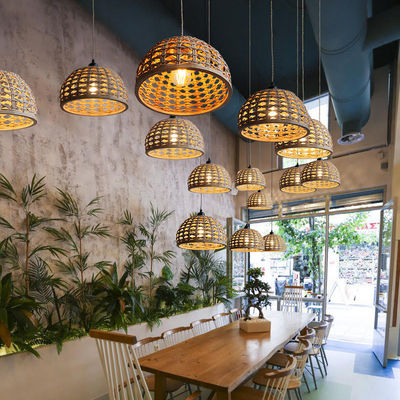 Lumière à l'ombre en bambou créatif pour salle à manger intérieure