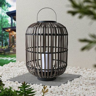 Lanterne extérieure en rotin décoratif, lampe en rotin tissée 3500K Pour l' atmosphère