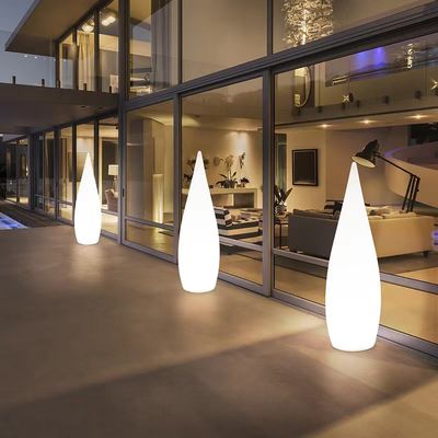 Lumière de sol à LED en plastique pour la décoration de jardins extérieurs