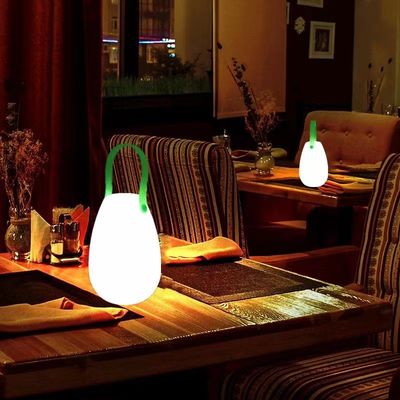 2700K CCT lampe LED plastique portable rechargeable pour restaurant