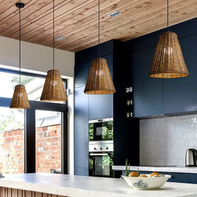 Lumière à pendentif en rotin rond moderne, lumière de plafond en rotin ombre 65lm / W OEM
