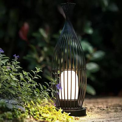 Lampe de sol en rotin résistant à l'eau pour balcon extérieur de villa