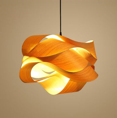 Lumière de pendentif en rotin nordique source lumineuse LED pour salon