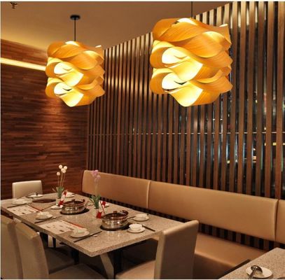 Lumière de pendentif en rotin nordique source lumineuse LED pour salon