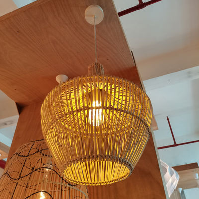 Chandelier à pendentif en rotin en cire fait à la main 150 degrés contrôle de commutateur d'angle de faisceau