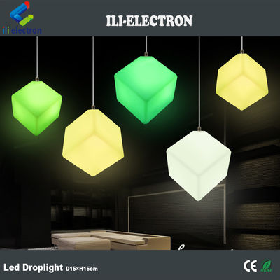 Commande à distance LED extérieure Cube Light Pendant Light Pour les événements et les fêtes Décoration