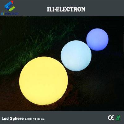 Boules lumineuses en plastique illuminées