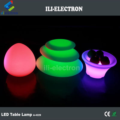 Des lampes de piscine en plastique PE élégantes et rechargeables