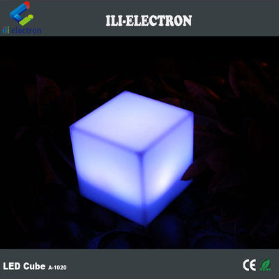 Commande à distance étanche à l'eau en plastique coloré LED cube lumière