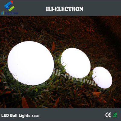 Ballon lumineux à LED éclairé PE,ballon d'éclairage de piscine à LED étanche