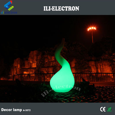 16 lampes de sol à LED en plastique changeant de couleur