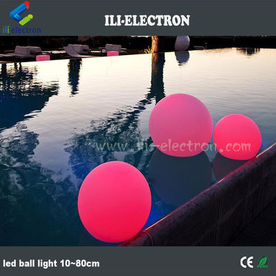 Boule flottante à LED rechargeable en PE plastique