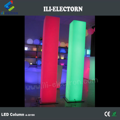 Contrôle à distance infrarouge LED coloré Colonne de mariage en plastique décoratif