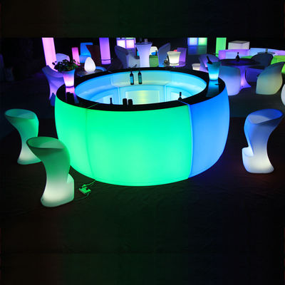 Meubles commerciaux de bar de boîtes de nuit en PE rechargeable en plastique à LED rond