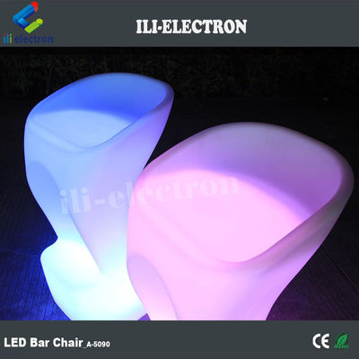 Des chaises de bar à LED modernes colorées en RGB