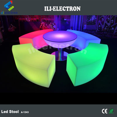 Étagère de meuble de bar à LED courbée commerciale pour jardin extérieur