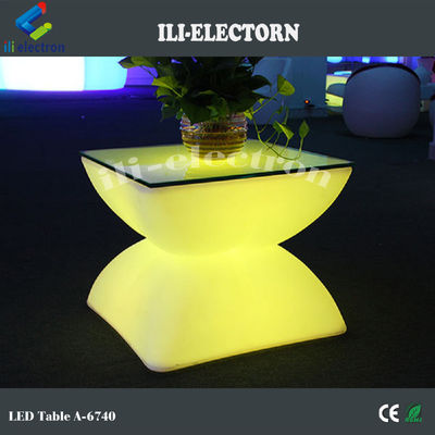 Meubles à LED en PE en plastique, tables de cocktails à LED 16 Couleur changeante