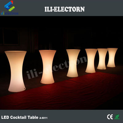 Table à cocktail en plastique IP 65 PE à LED RGB pour les fêtes et les événements