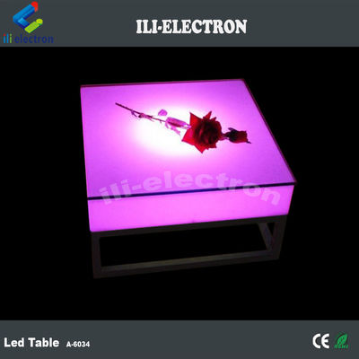 Table lumineuse LED en plastique carré portable avec étagère métallique