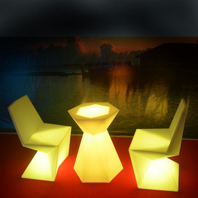 Meubles en plastique à lumière LED commandes à distance infrarades pour événements en plein air