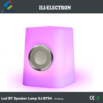 3D stéréo plastique LED haut-parleurs de lumière télécommande sans fil