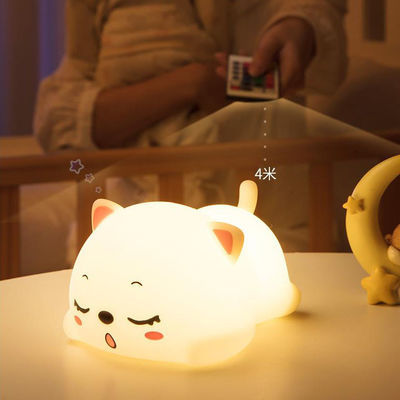 Appuyez sur le contrôle de la lumière de nuit en silicone pour les enfants et les bébés