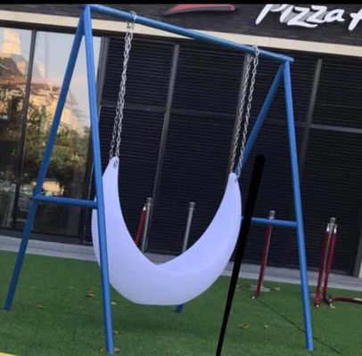 Facilities de loisirs Balançoires en plastique Chaise de lune à LED 16 couleurs changeantes