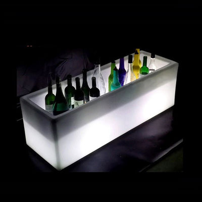 Un seau de glace lumineux, un refroidisseur de vin avec batterie rechargeable.