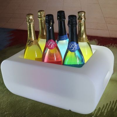Certificat CE/ ROHS SMD 5050 PE LED en plastique avec glace 16 couleurs éclairées