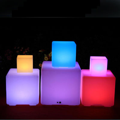 40 cm de télécommande de patio lampe LED cube lanterne source lumineuse LED pour patio divertissant