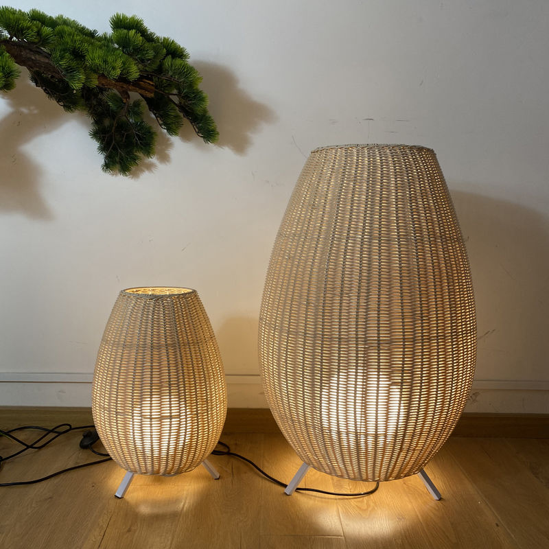 Lampe de sol à trépied en rotin à l'extérieur à LED Noir Lumière debout Hôtel Décoration moderne