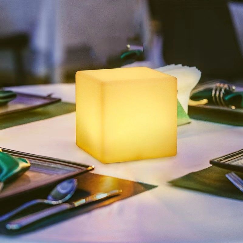 6 pouces LED Cube Lumière de nuit Colorée USB chargeur résistant à l'eau
