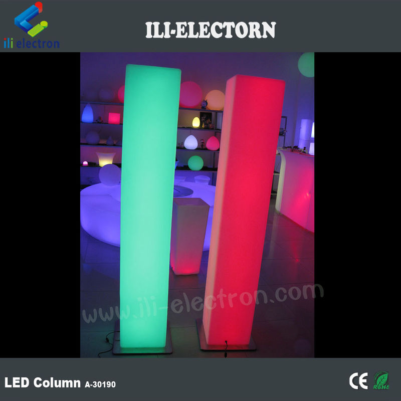 Contrôle à distance infrarouge LED coloré Colonne de mariage en plastique décoratif