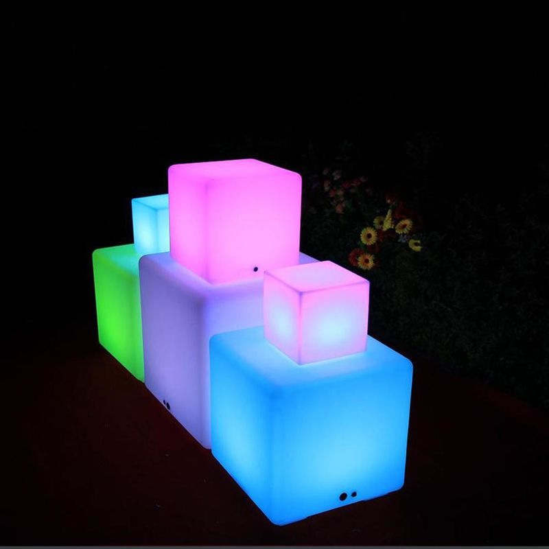 IP65 étanche à l'eau extérieure LED Cube Light 16 couleurs changeantes pour les tabourets de jardin