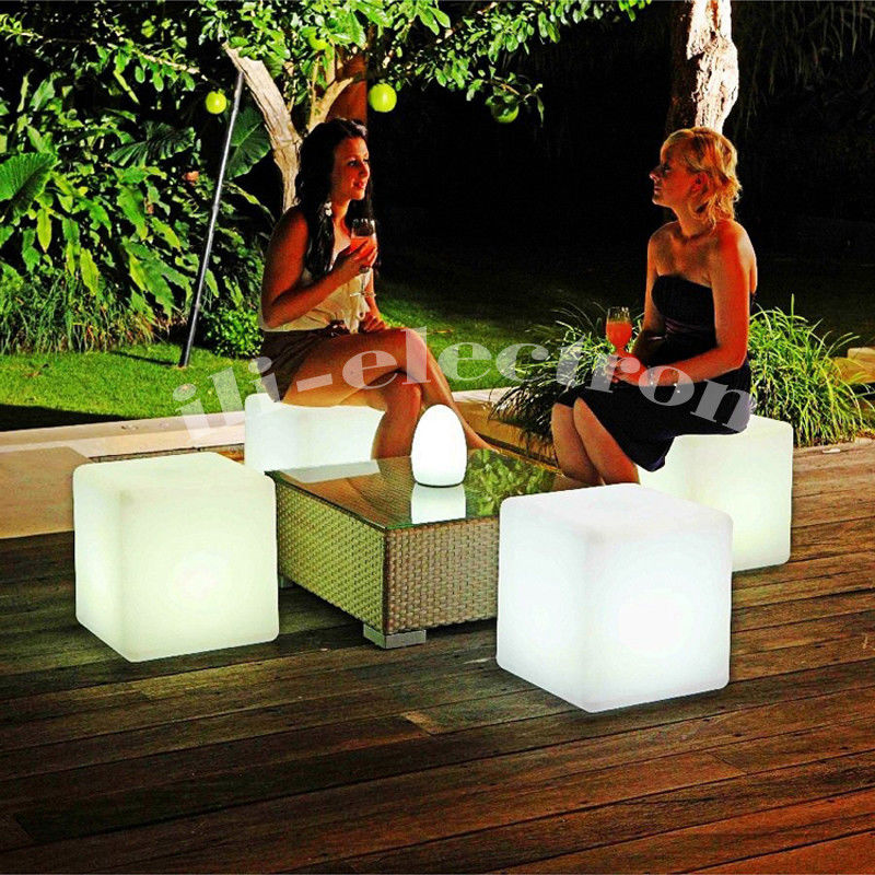 Lumière LED extérieure tabouret cube coloré imperméable à l'eau pour le foyer et la décoration du patio