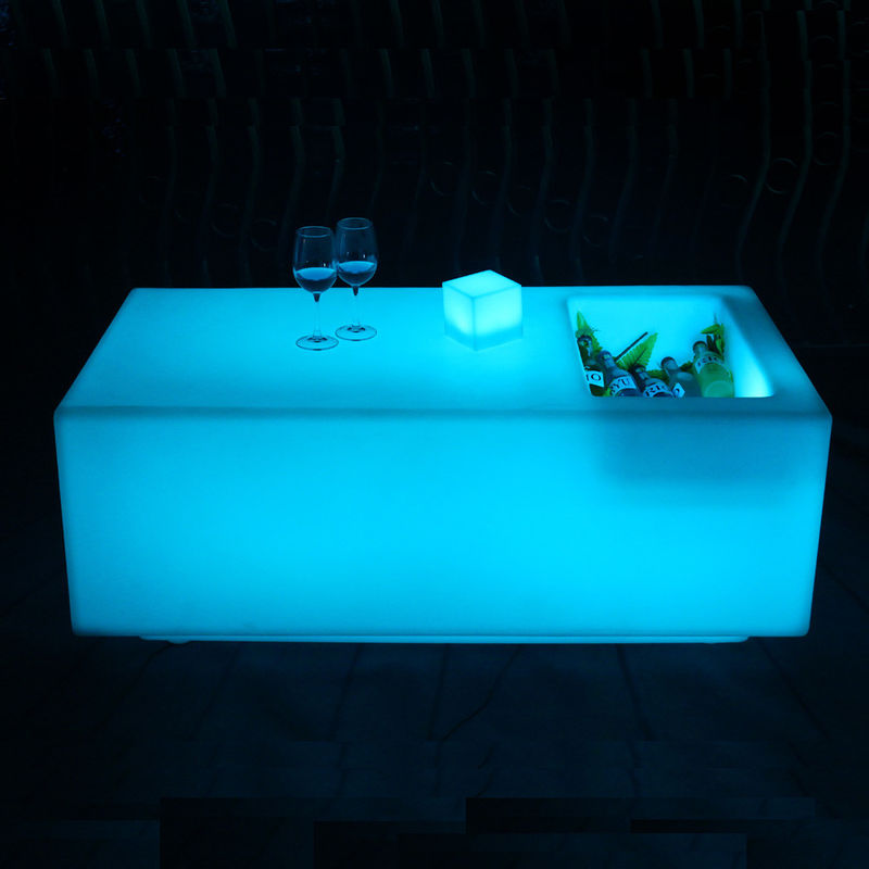 Table de glace extérieure éclairée à changement de couleur résistante à l'eau