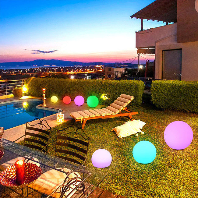 16 Changement de couleur JOUR DE VALENTINE Gloire de jardin Ballon décoratif PE Matériau IP65 étanche